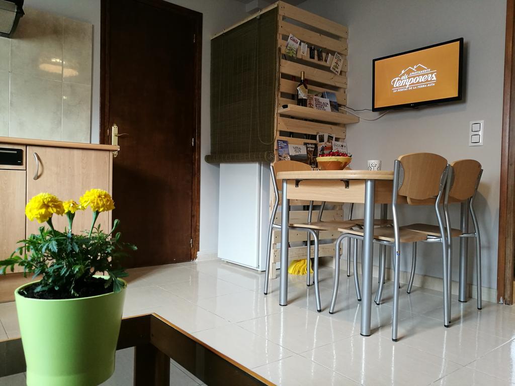 Apartaments Els Temporers Corbera Экстерьер фото